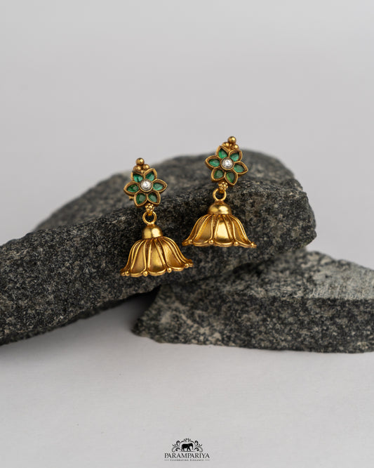 For Timeless Elegance in Jhumkas!!

92.5 pure silver gold micron-plated jhumkas.