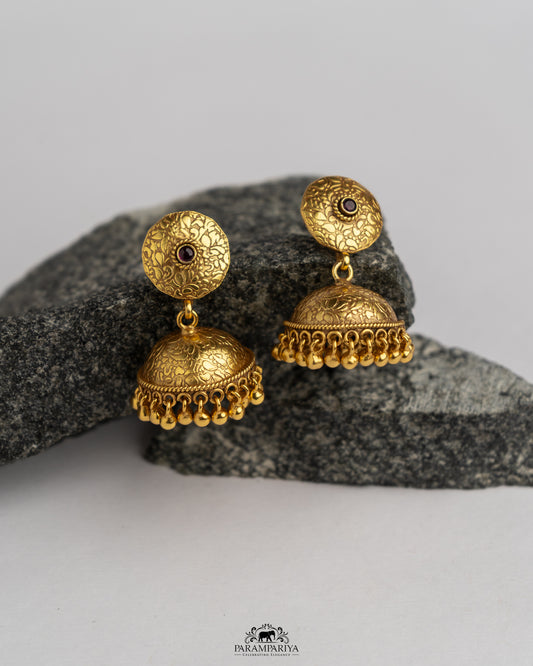 For Timeless Elegance in Jhumkas!!

92.5 pure silver gold micron-plated jhumkas.