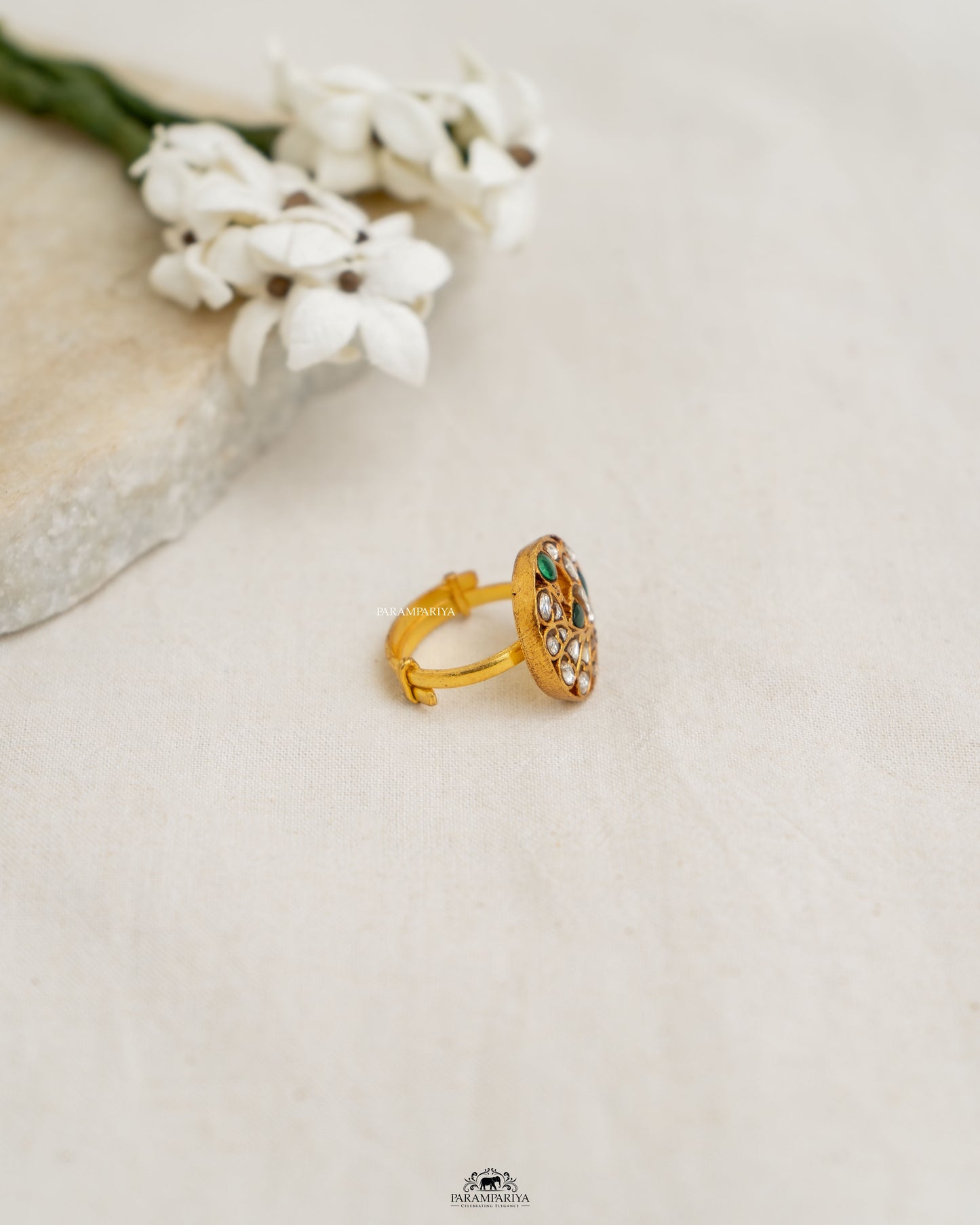 Yajat Finger Ring