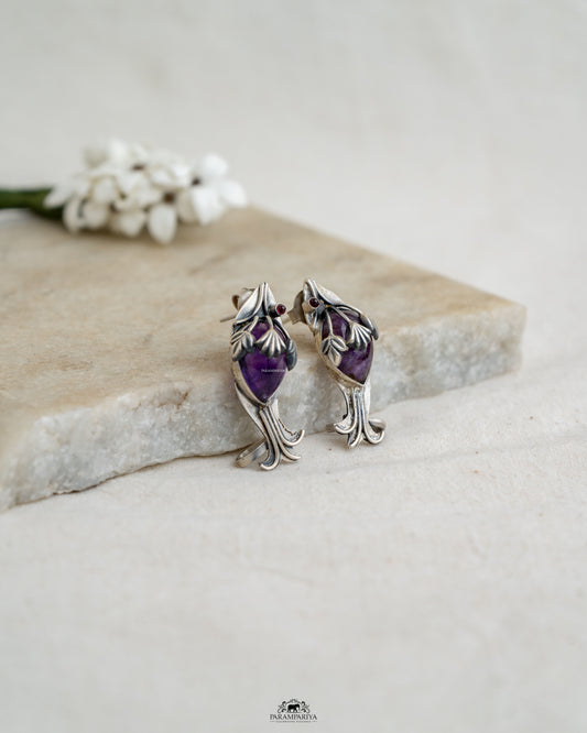 Adorable Mini Earcuffs!!

pure silver cuff style earrings with amethyst stones.