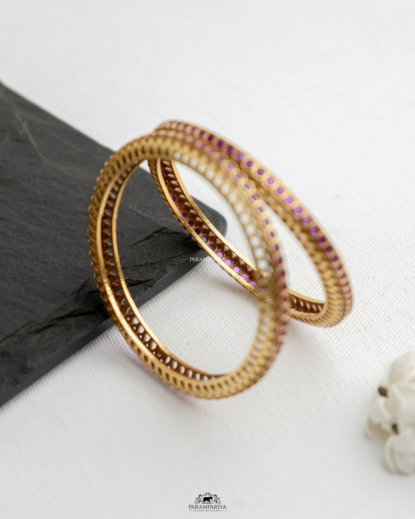 Leelai Bangles (Pair)