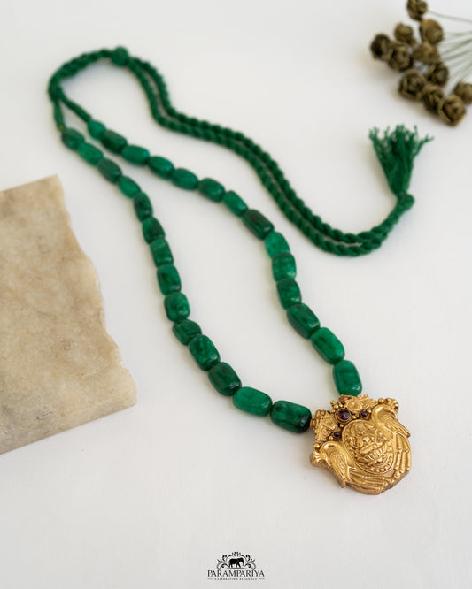 Greening Love!!

92.5 pure silver gold micron plated pendant with semi precious green aventurine beads.